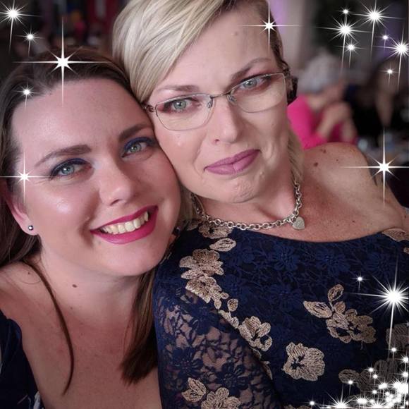 Meet your Posher, Karen - Picture 1 of 1